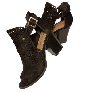 American Eagle 3‎ 1/2 Inch High Heel Shoes SKUW313